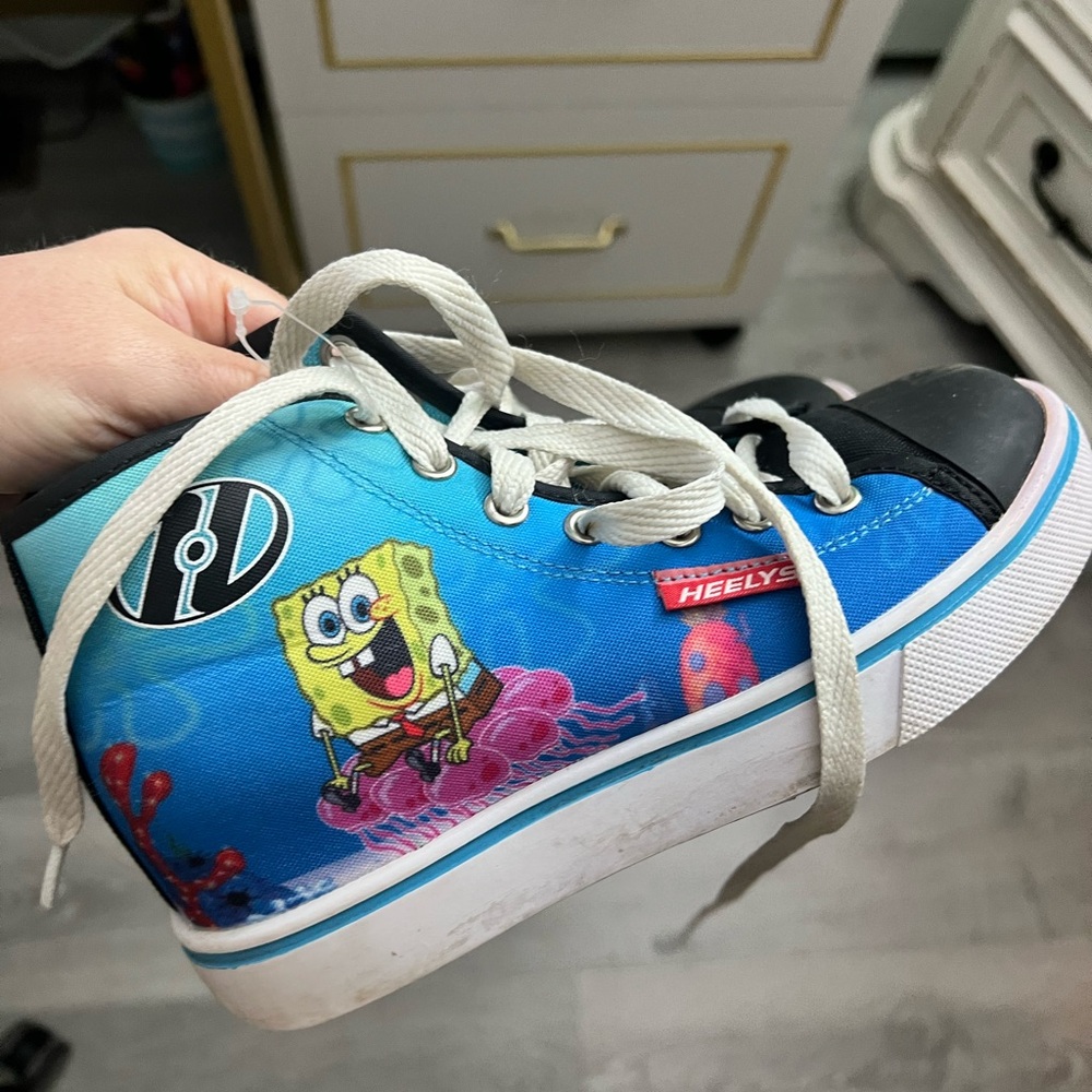 Heelys Kids Blue SpongeBob Shoes size 2